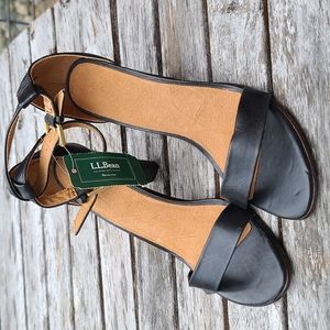 L.L.Bean ladies high heeled sandals Sz.7